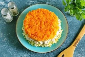 Салат слоеный с курицей