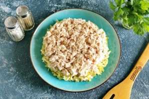 Салат слоеный с курицей