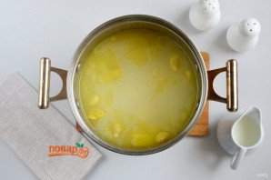 Сливочно-чесночный суп