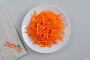 Суп с фасолью и огурцами