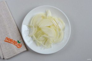 Суп с фасолью и огурцами