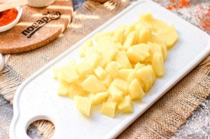 Суп с курицей и оливками