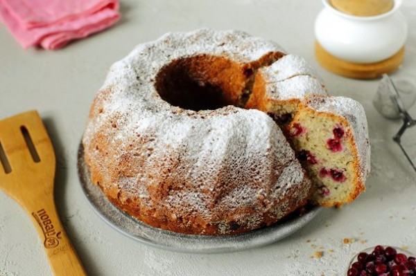 Выпечка на скорую руку! 10 рецептов вкусного манника на кефире, молоке, сметане и не только        