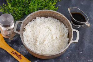 Жареные роллы с курицей