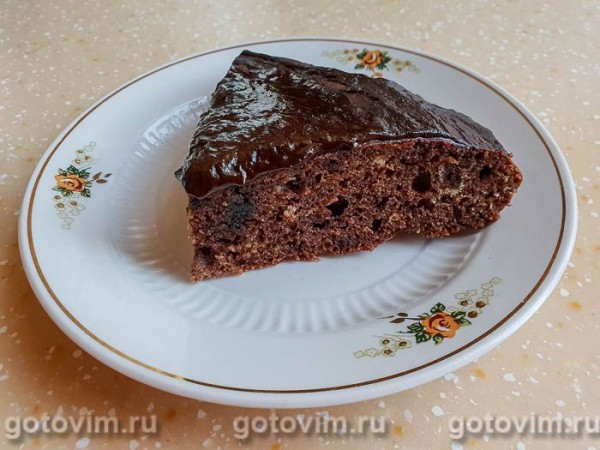 Бисквит на вине с шоколадной глазурью