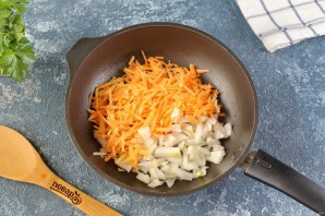 Борщ без капусты с солеными огурцами