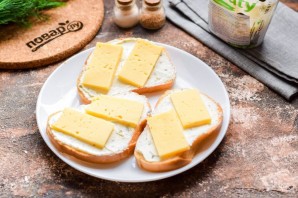 Бутерброды с ветчиной и огурцом Бутерброды с ветчиной и огурцом