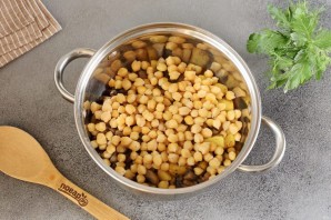 Грибной суп с нутом