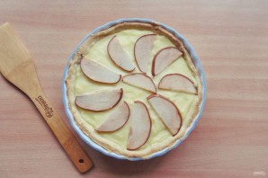 Грушевый пирог с заварным кремом