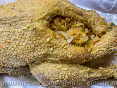 Гусь, фаршированный квашеной капустой Гусь, фаршированный квашеной капустой