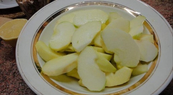 Хлебный яблочный пудинг по-крестьянски , пошаговый рецепт с фото