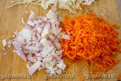 Крученики волынские из свинины с капустой, запеченные в сметане Крученики волынские из свинины с капустой, запеченные в сметане