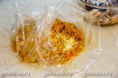 Минтай с овощами, запеченный в рукаве