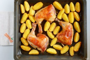 Мясо с картошкой в духовке