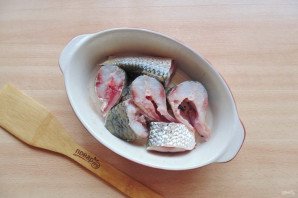 Пеленгас в томатном соусе в духовке