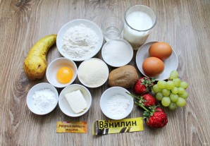 Пирог с фруктами и ягодами