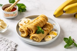 Постные блины с бананом Постные блины с бананом