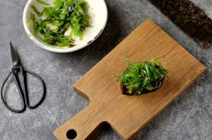 Роллы с чукой