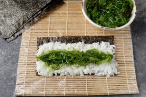 Роллы с чукой