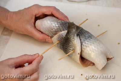 Рулет из сельди в горчичном маринаде, запеченный в духовке Рулет из сельди в горчичном маринаде, запеченный в духовке