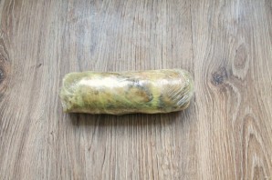 Рулет из свиных ушей