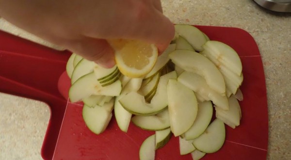 Салат из куриной печени и груши с маринованной вишней, пошаговый рецепт с фото Салат из куриной печени и груши с маринованной вишней, пошаговый рецепт с фото