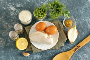 Салат с йогуртовой заправкой