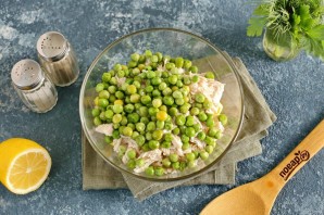 Салат с йогуртовой заправкой