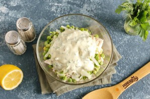 Салат с йогуртовой заправкой