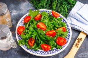 Салат с ростбифом и рукколой