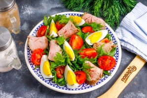 Салат с ростбифом и рукколой