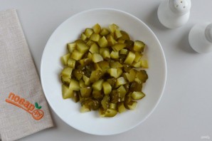 Слоеный салат из курицы