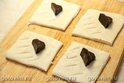 Слойки с шоколадом Слойки с шоколадом