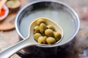 Суп с курицей и оливками Суп с курицей и оливками