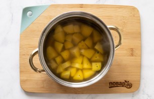 Суп со шпинатом и зеленым горошком Суп со шпинатом и зеленым горошком