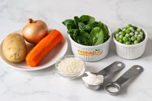 Суп со шпинатом и зеленым горошком Суп со шпинатом и зеленым горошком