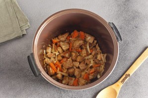 Свинина со сливками в мультиварке