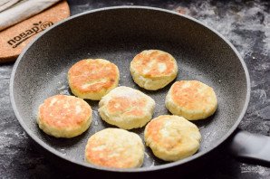 Сырники с бананом без яиц Сырники с бананом без яиц