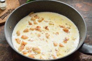 Тальятелле с креветками в сливочном соусе