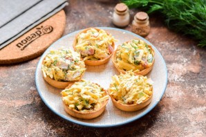 Тарталетки с беконом и сыром Тарталетки с беконом и сыром