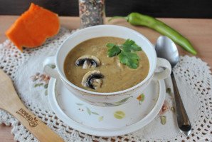Тыквенный суп-пюре с шампиньонами