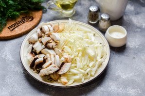 Заливной пирог с капустой и грибами