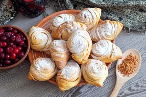 "Бадамбура" с вишней и орехами