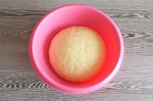 "Бадамбура" с вишней и орехами