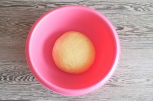 "Бадамбура" с вишней и орехами