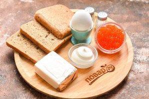 Бутерброды с плавленым сыром и икрой