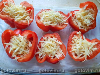 Фаршированный перец с тунцом по сырной корочкой, запеченный в духовке