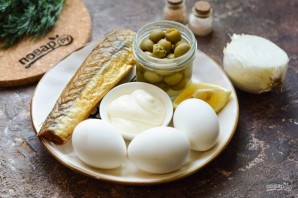 Яйца фаршированные копченой рыбой Яйца фаршированные копченой рыбой