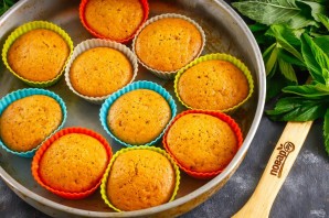 Капкейки с черной смородиной