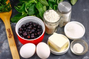 Капкейки с черной смородиной